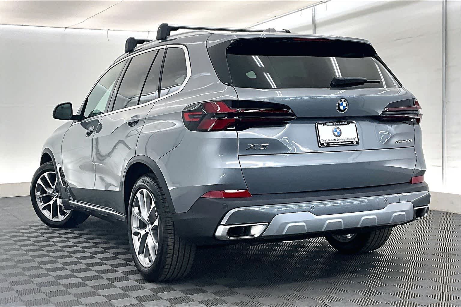 Thumbnail: 2026 BMW X5 - 4