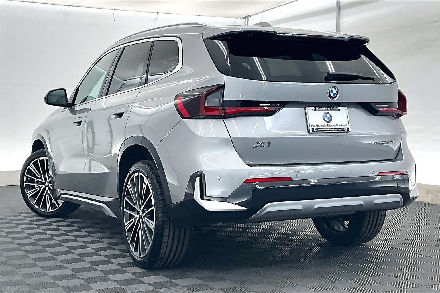 Thumbnail: 2026 BMW X1 - 4
