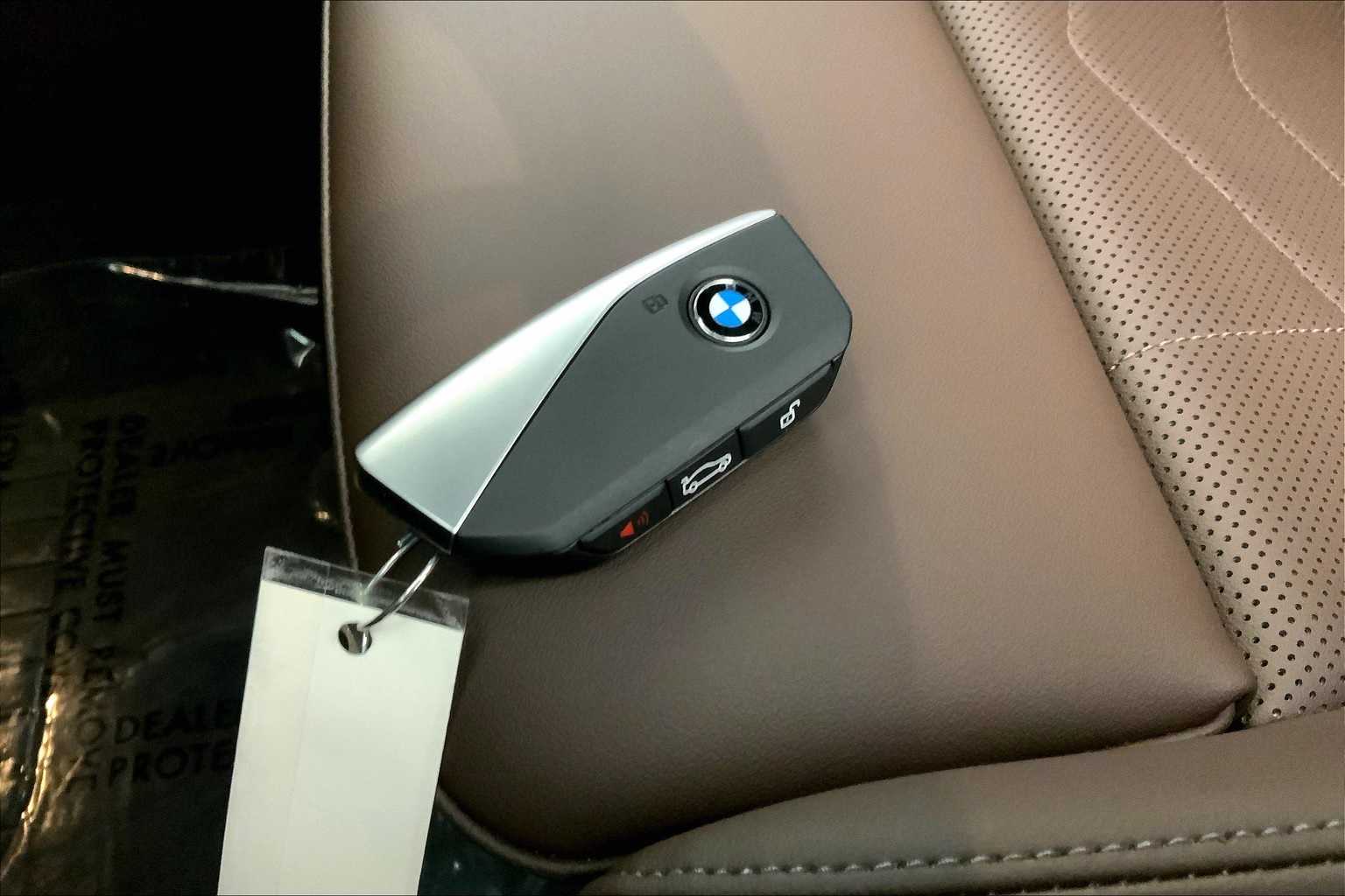 Thumbnail: 2025 BMW X1 - 20