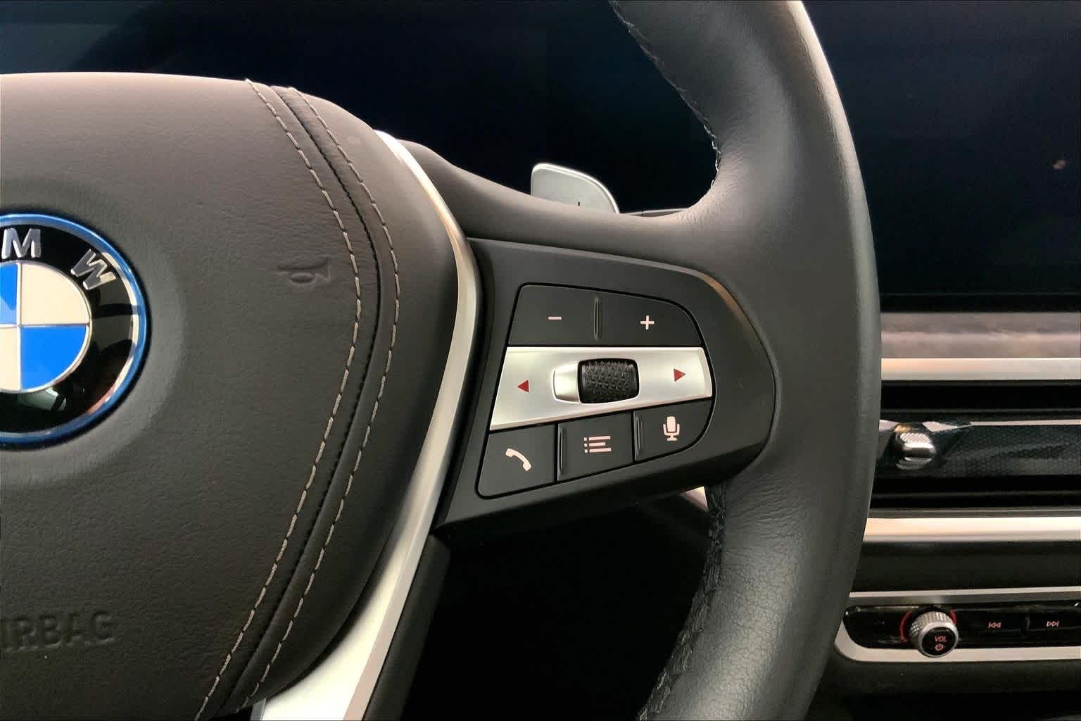 Thumbnail: 2025 BMW X5 - 25