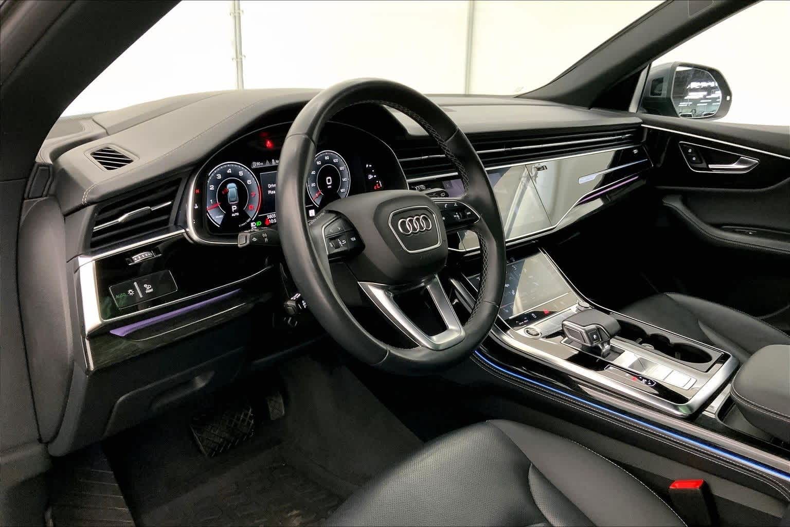 Thumbnail: 2022 Audi Q8 - 2