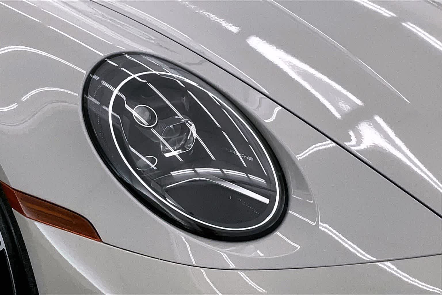 Thumbnail: 2020 Porsche 911 - 30