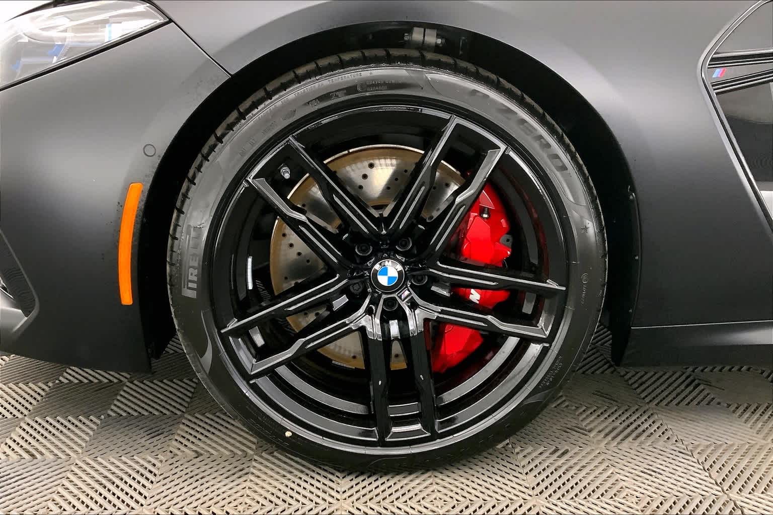 Thumbnail: 2025 BMW M8 - 8
