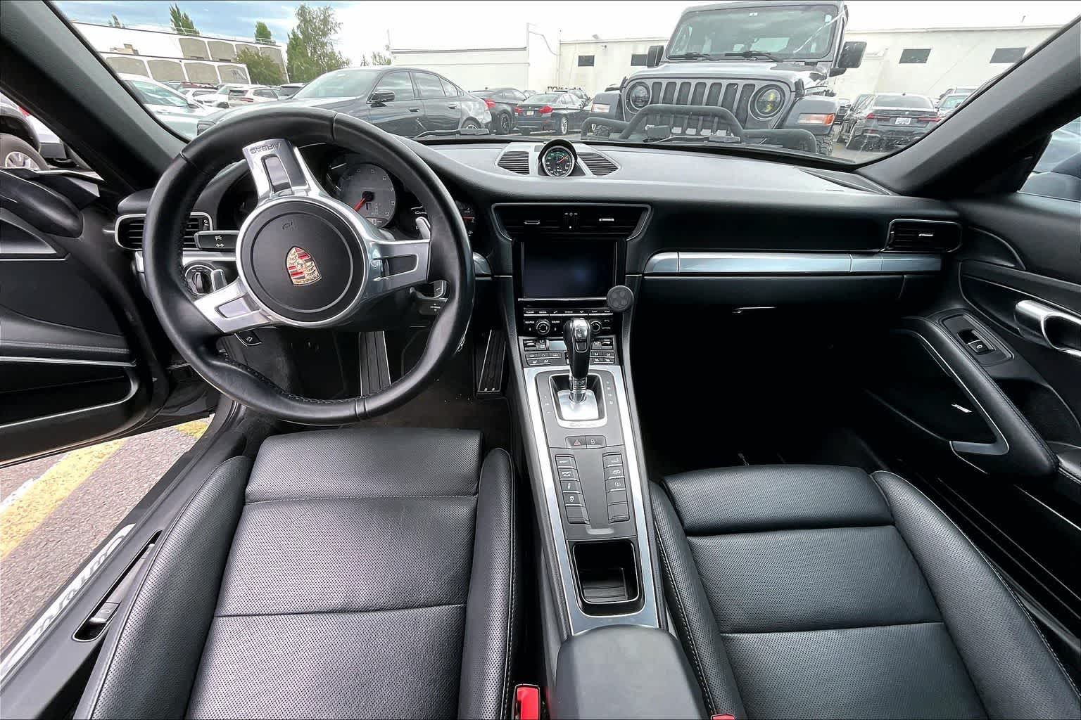 Thumbnail: 2013 Porsche 911 - 10