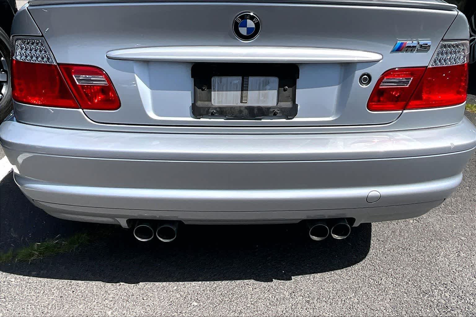 Thumbnail: 2004 BMW M3 - 10