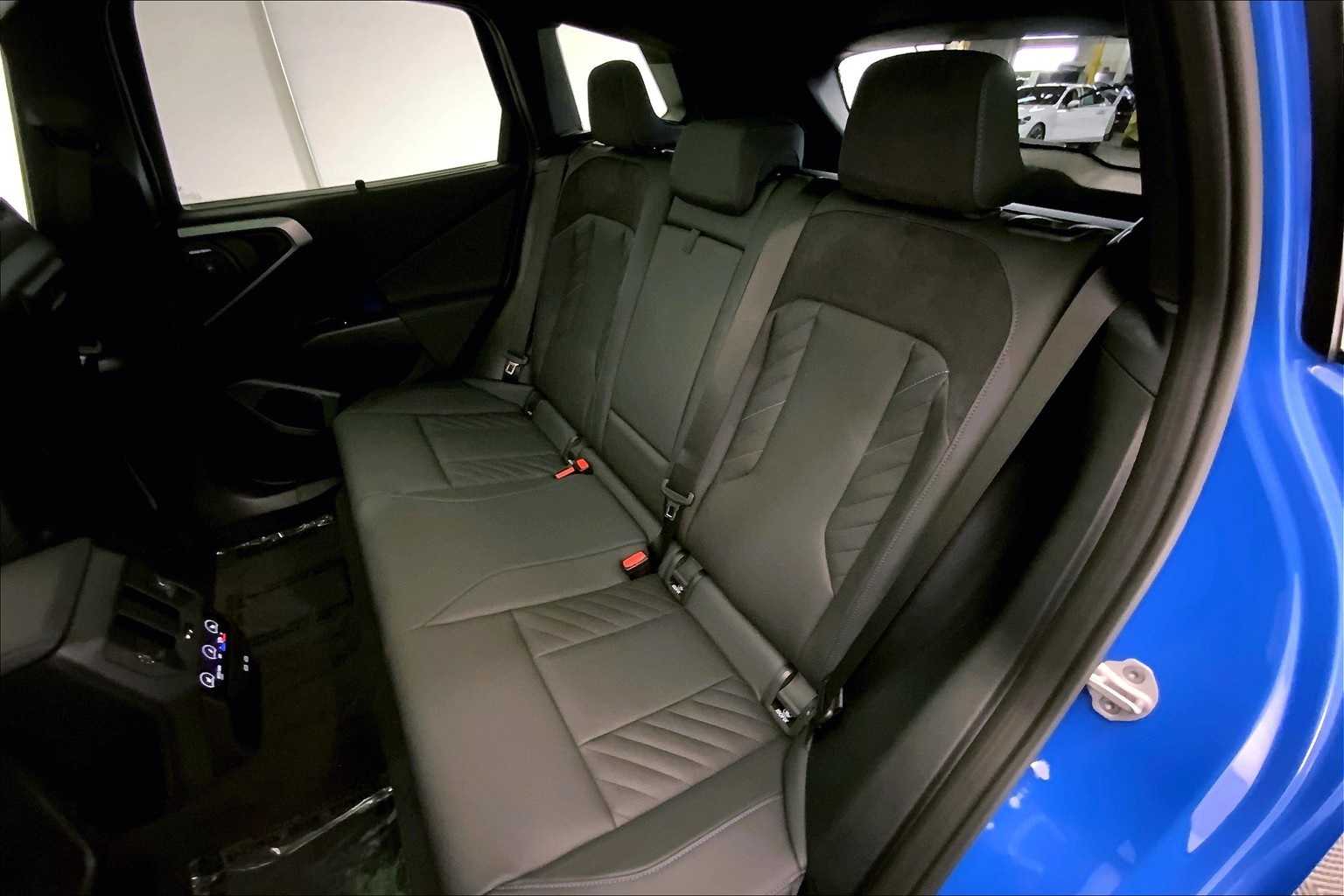 Thumbnail: 2025 BMW X3 - 13