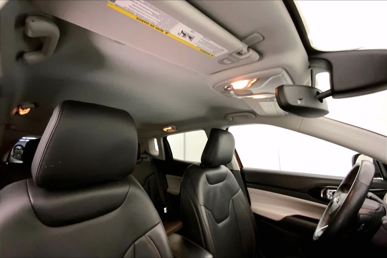 Thumbnail: 2022 Jeep Compass - 30