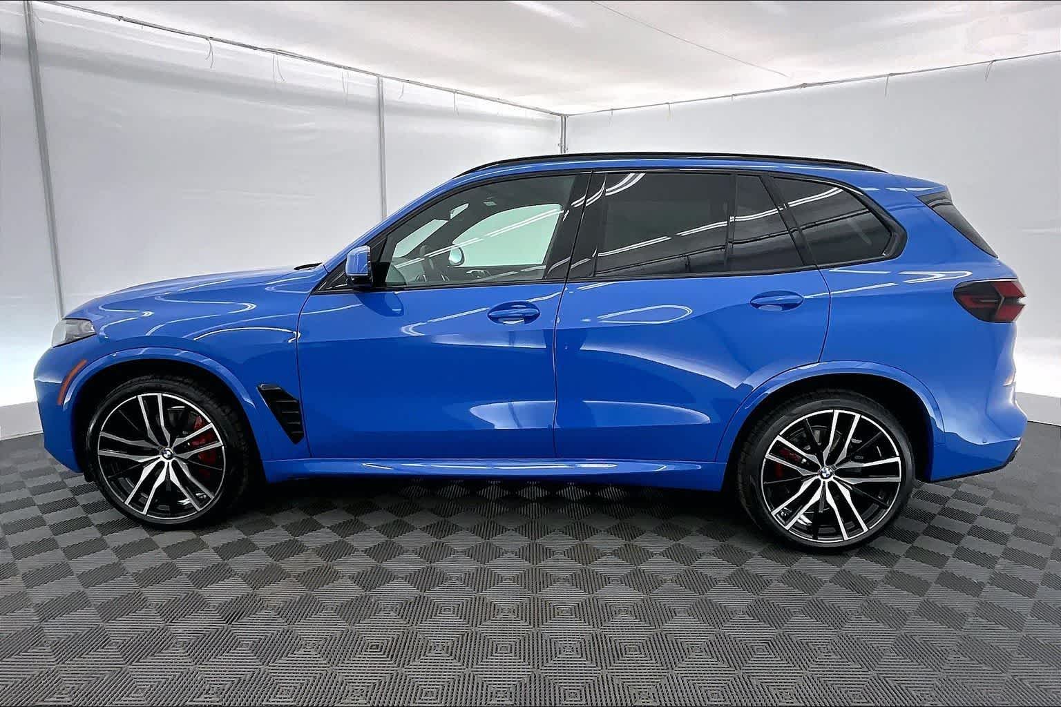 Thumbnail: 2026 BMW X5 - 3