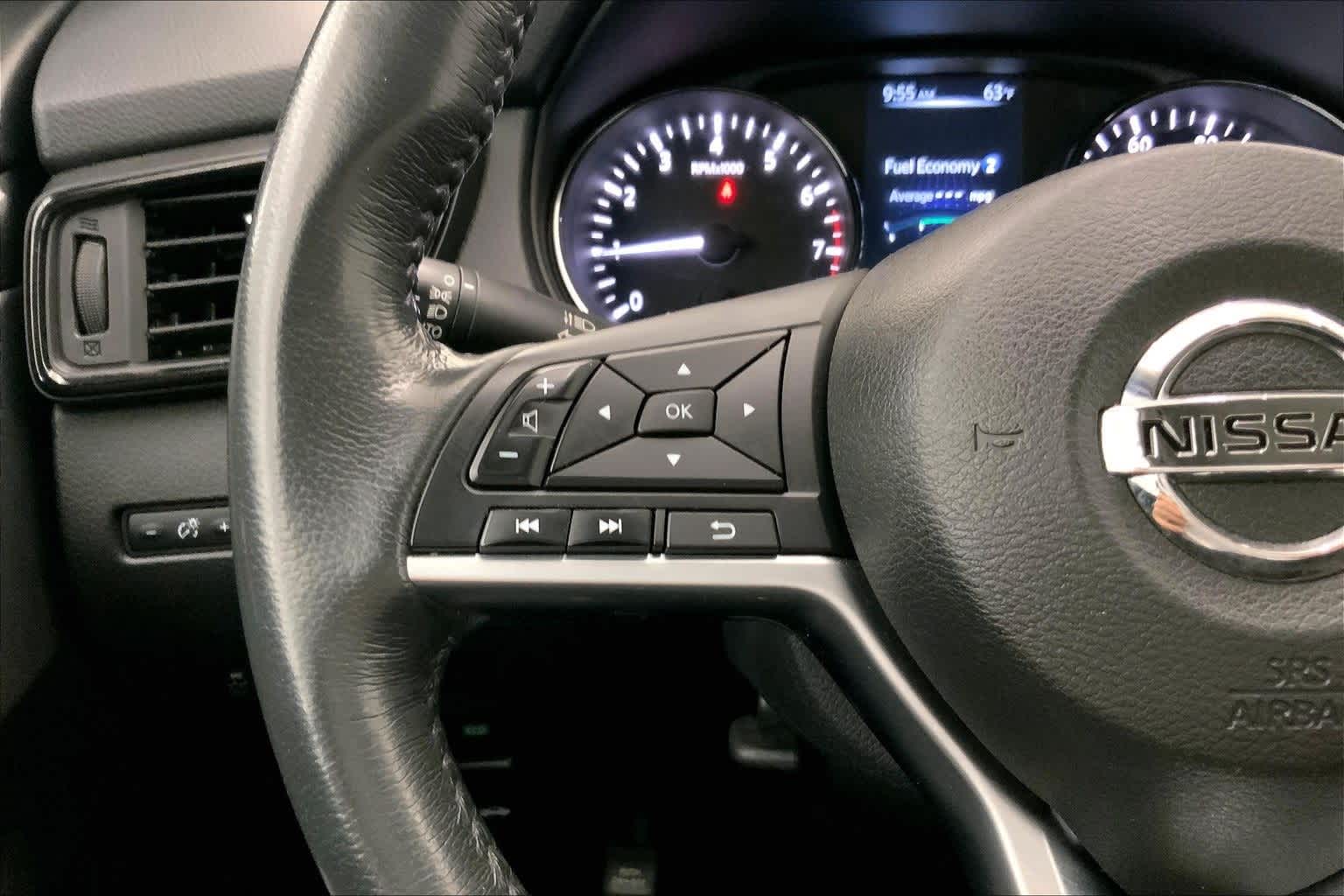 Thumbnail: 2017 Nissan Rogue - 24