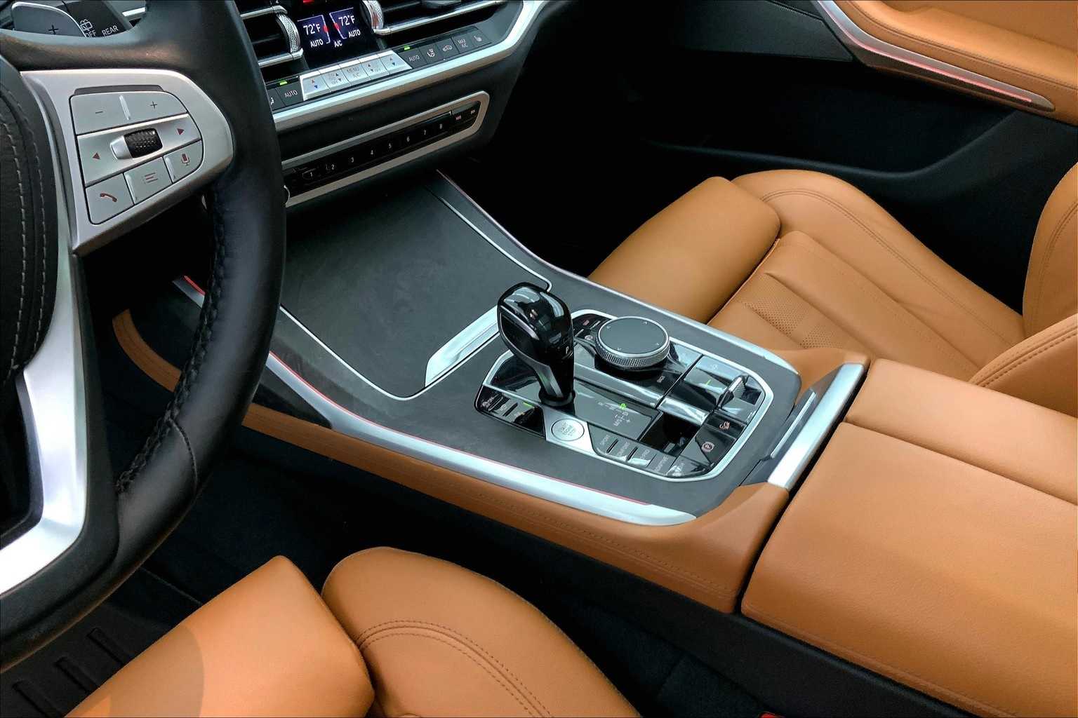 Thumbnail: 2021 BMW X7 - 16
