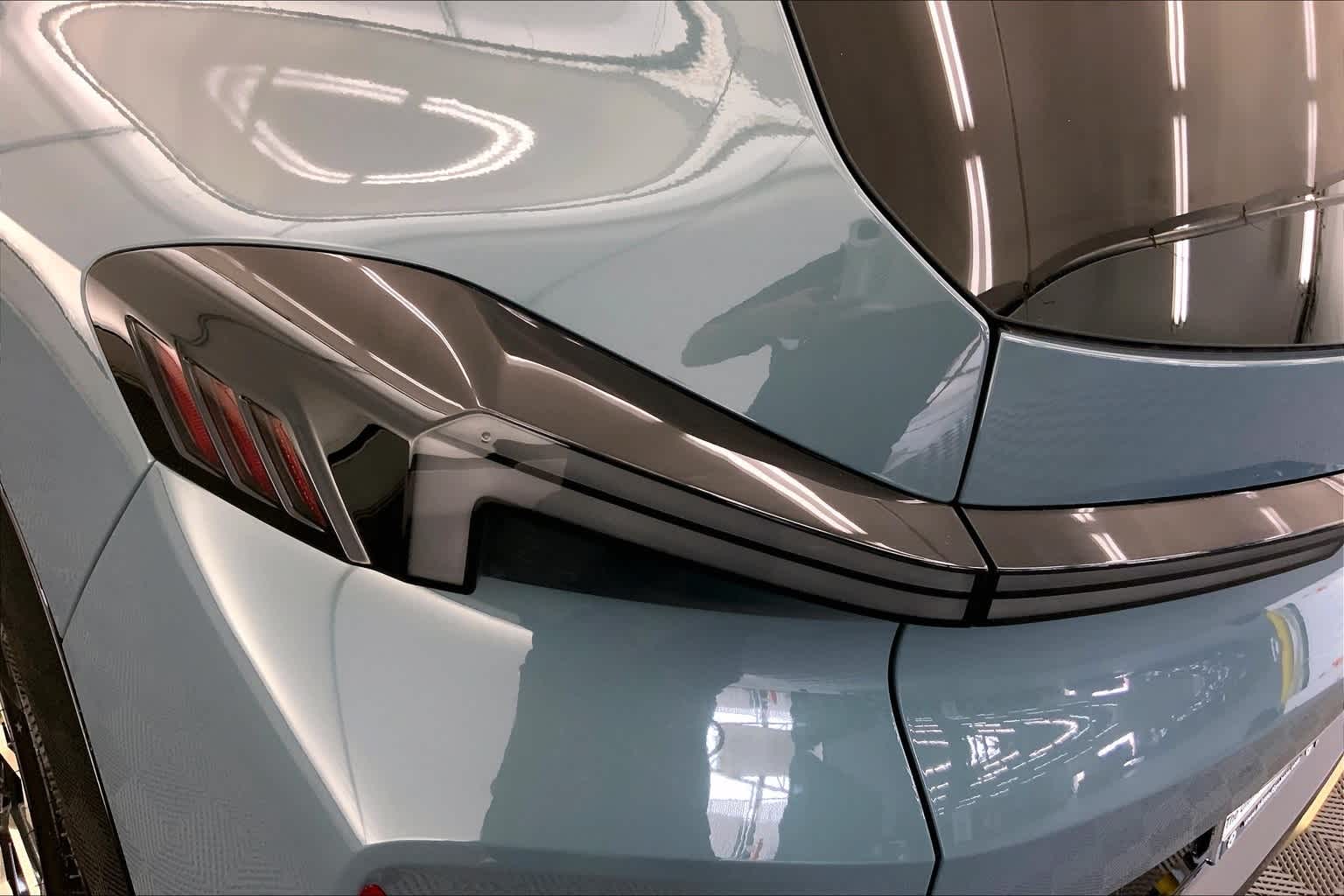 Thumbnail: 2023 BMW XM - 32