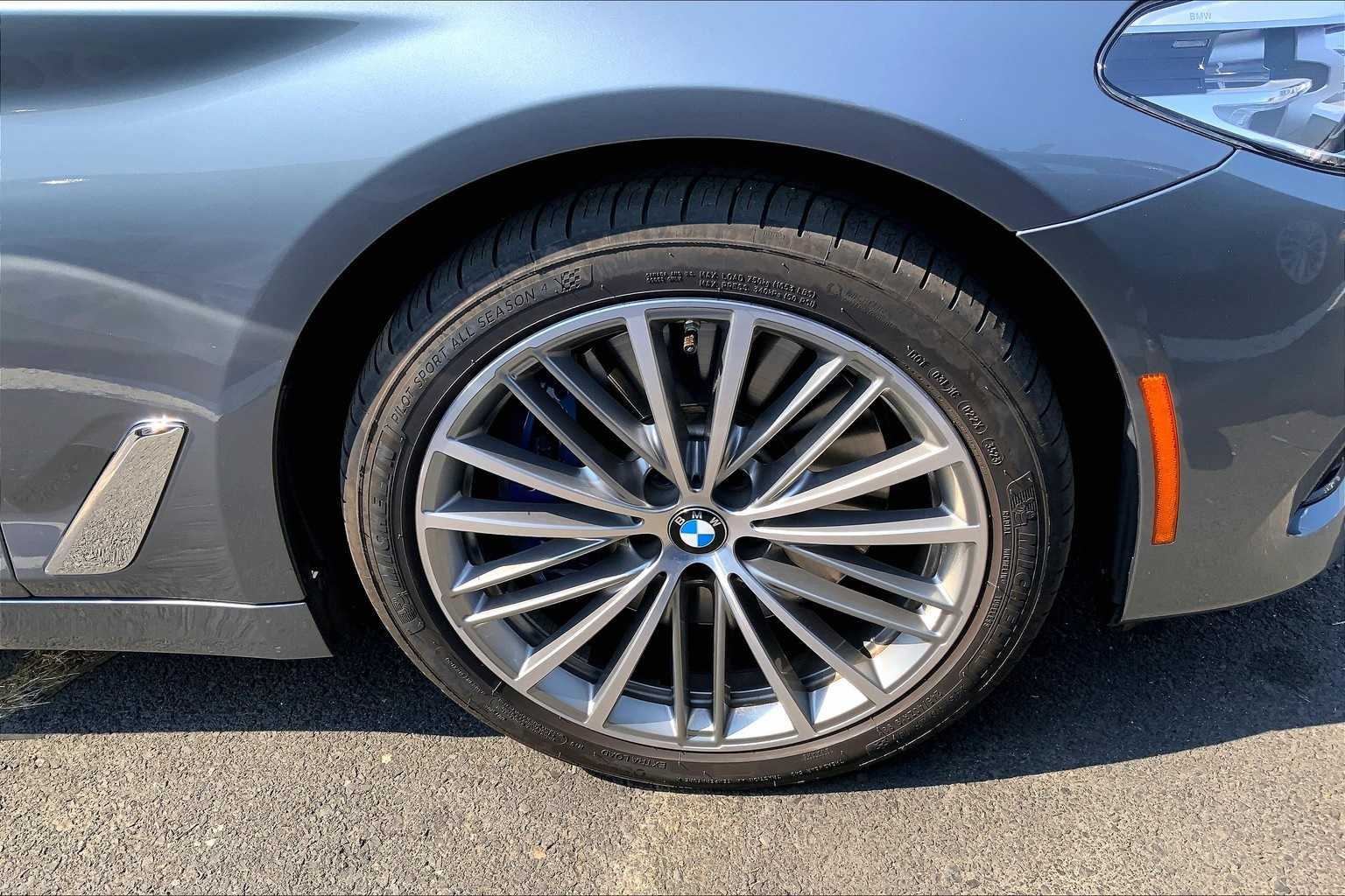 Thumbnail: 2020 BMW 5 Series - 14