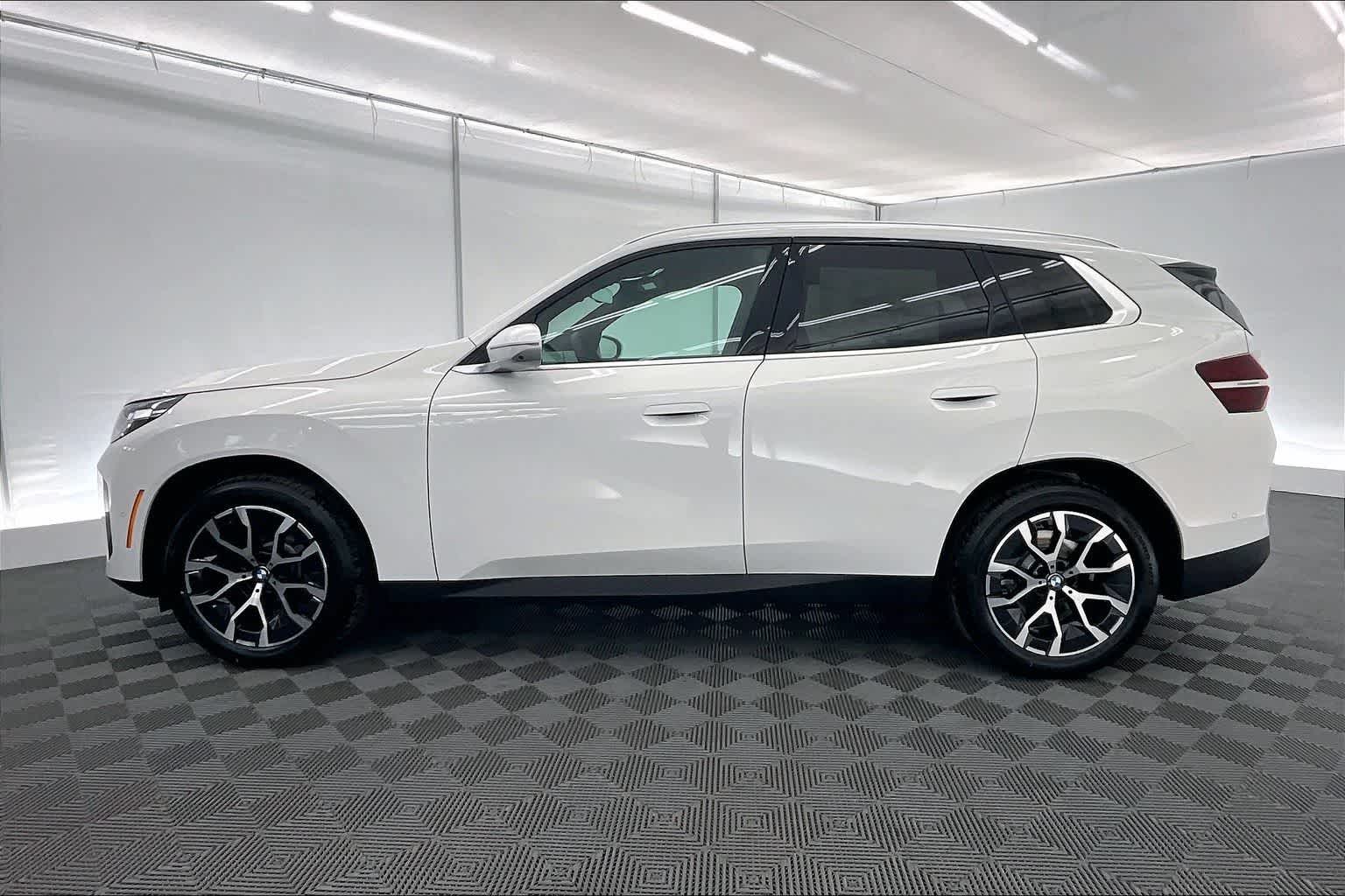 Thumbnail: 2026 BMW X3 - 3