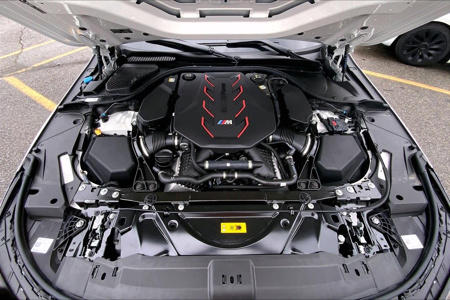 Thumbnail: 2026 BMW M5 - 9