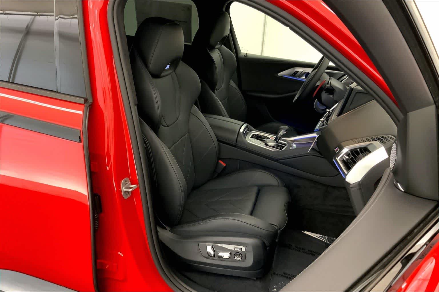 Thumbnail: 2026 BMW XM - 14