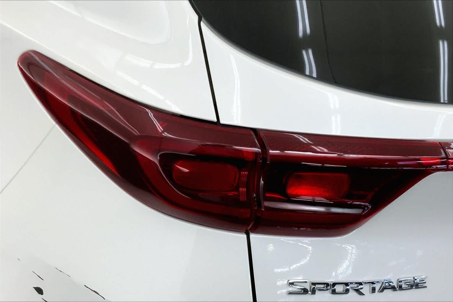 Thumbnail: 2022 Kia Sportage - 32