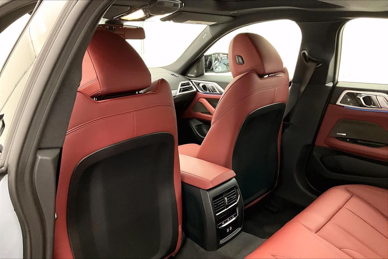 Thumbnail: 2025 BMW i4 - 12