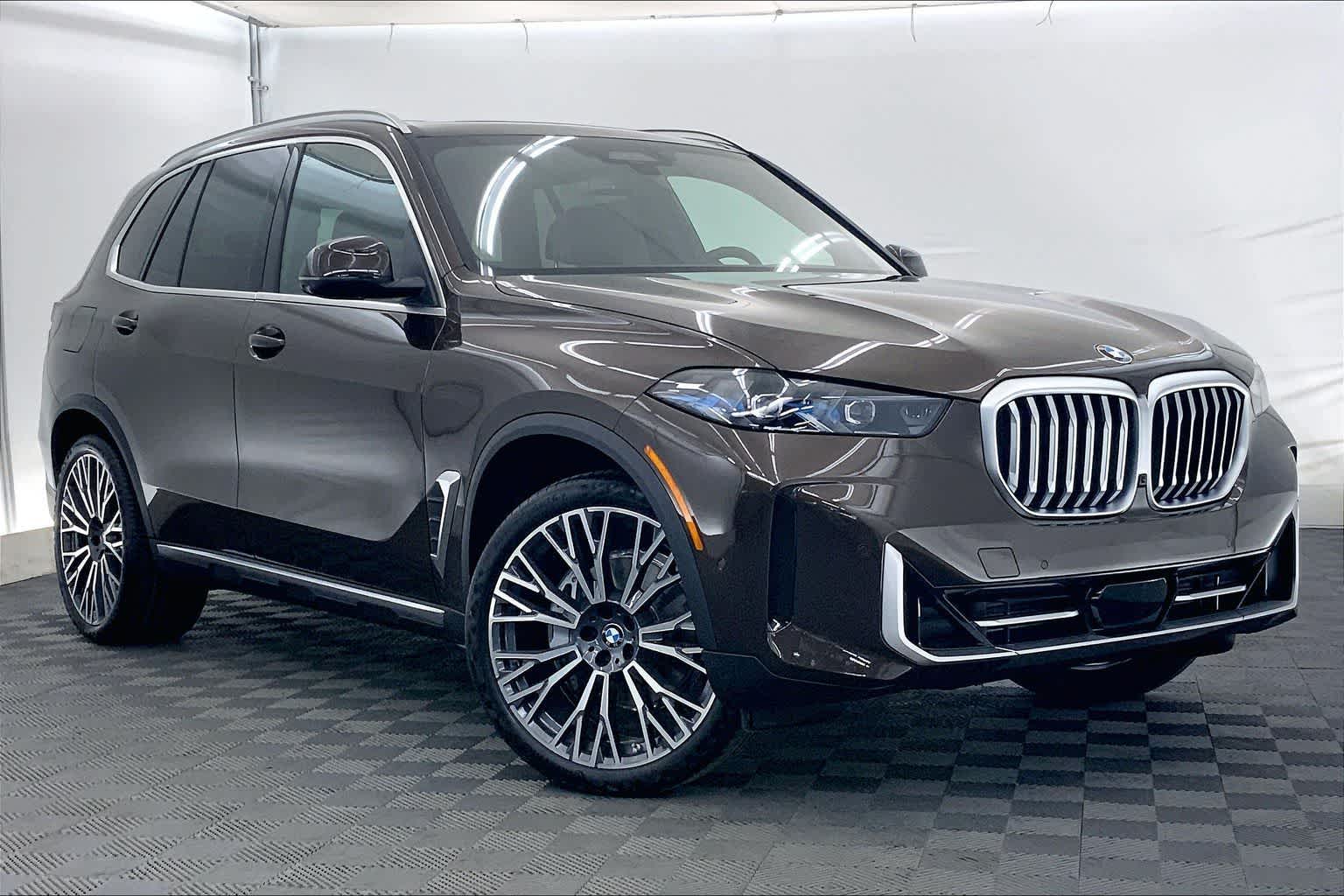 Thumbnail: 2026 BMW X5 - 21