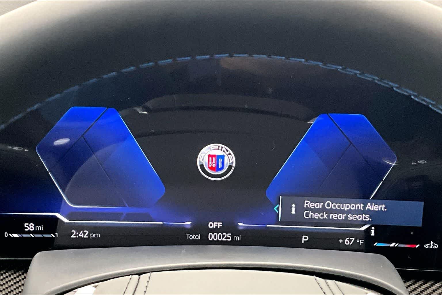 Thumbnail: 2026 BMW X7 - 16