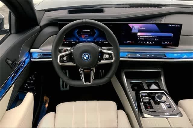Thumbnail: 2024 BMW i7 - 14