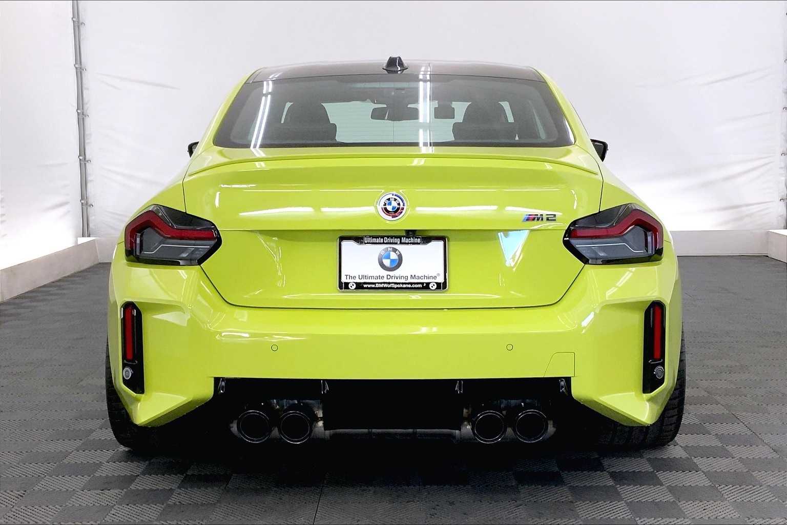 Thumbnail: 2025 BMW M2 - 5