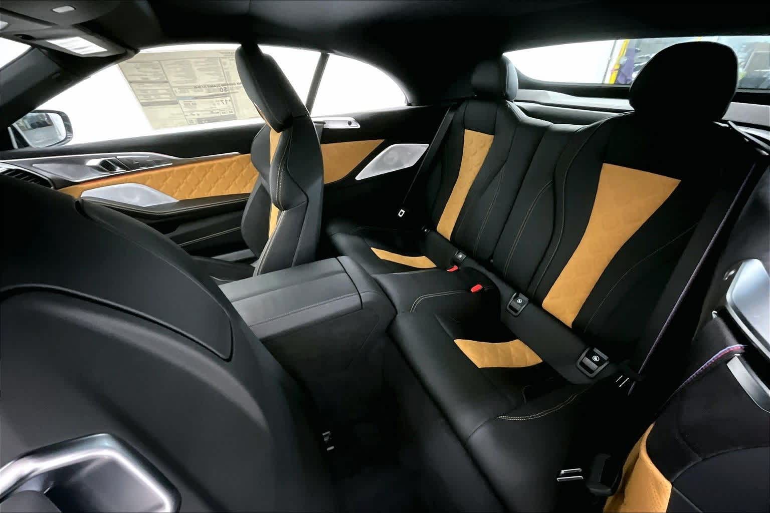 Thumbnail: 2025 BMW M8 - 12