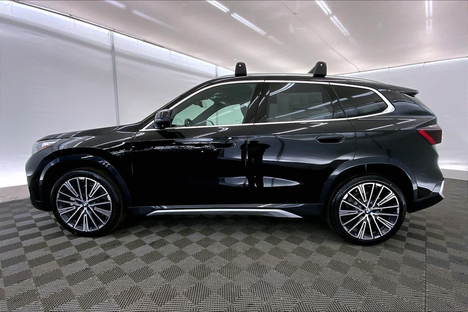 Thumbnail: 2025 BMW X1 - 3