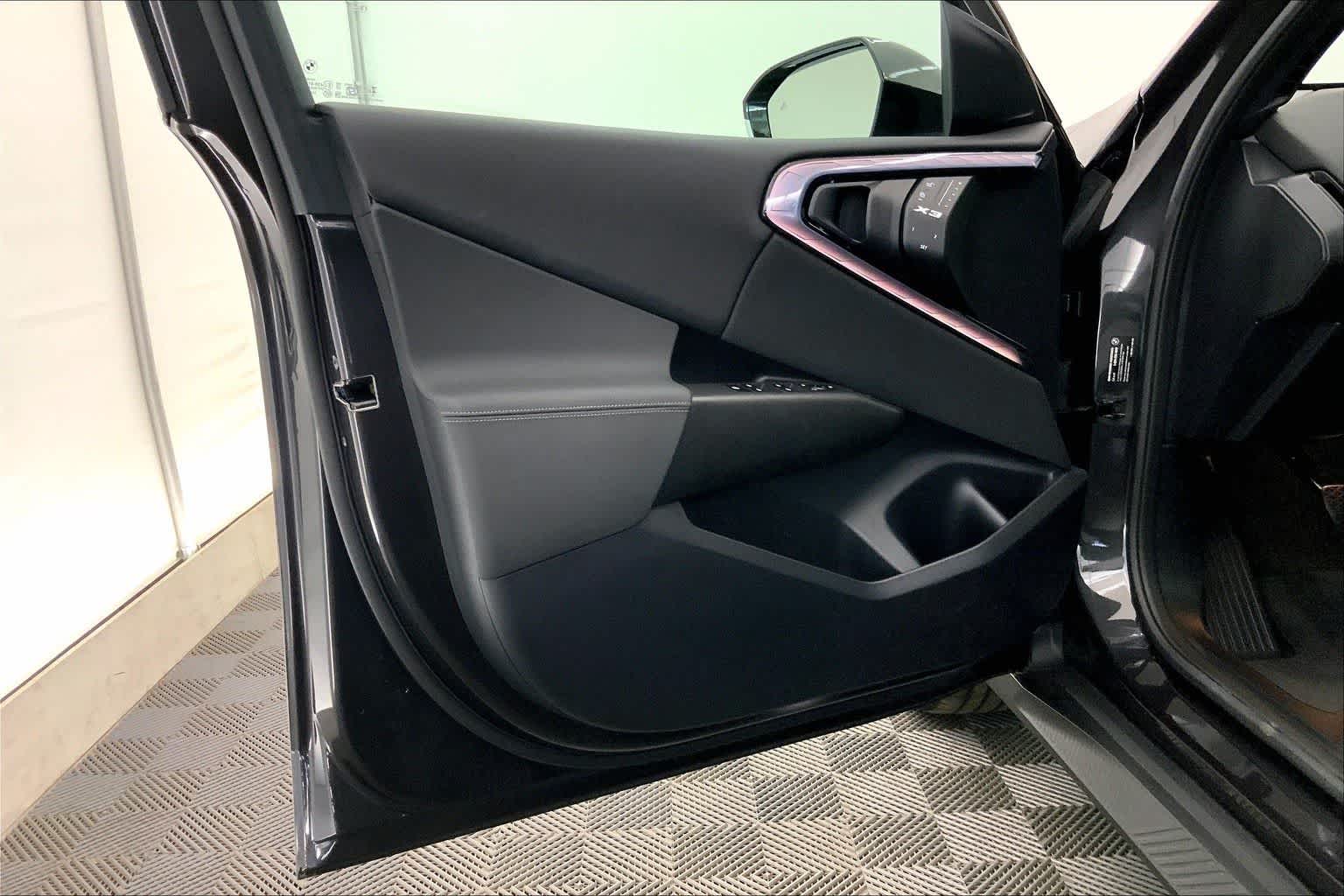 Thumbnail: 2025 BMW X3 - 27