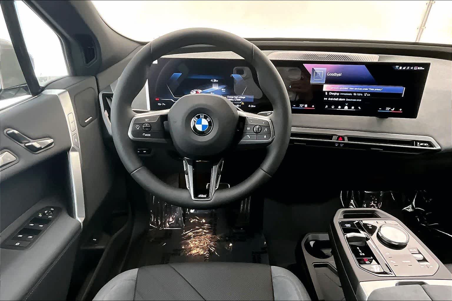 Thumbnail: 2026 BMW iX - 14