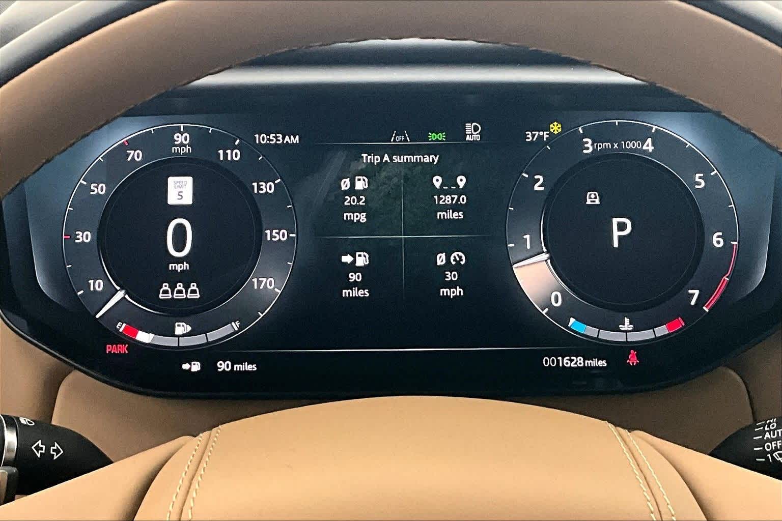 Thumbnail: 2026 Land Rover Range Rover Sport - 17