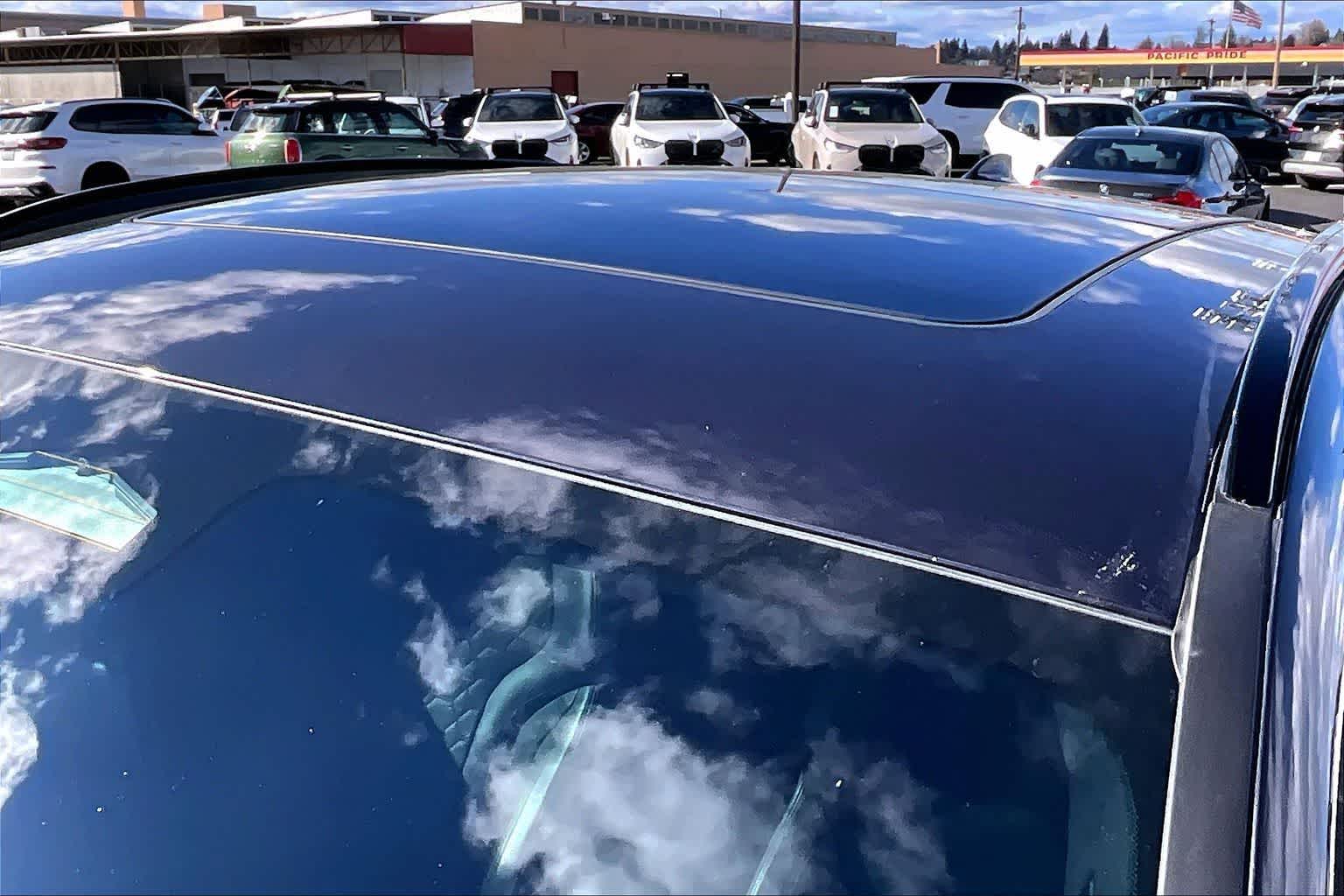 Thumbnail: 2023 BMW X4 - 13