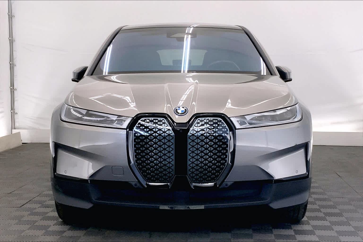 2023 BMW iX xDrive50 6