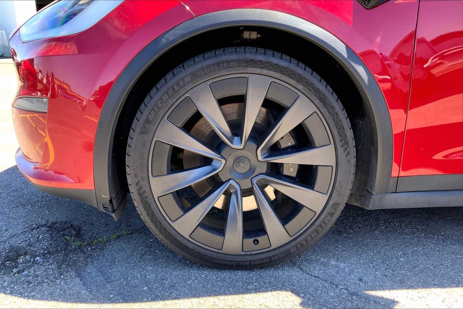 2022 Tesla Model X Plaid 8