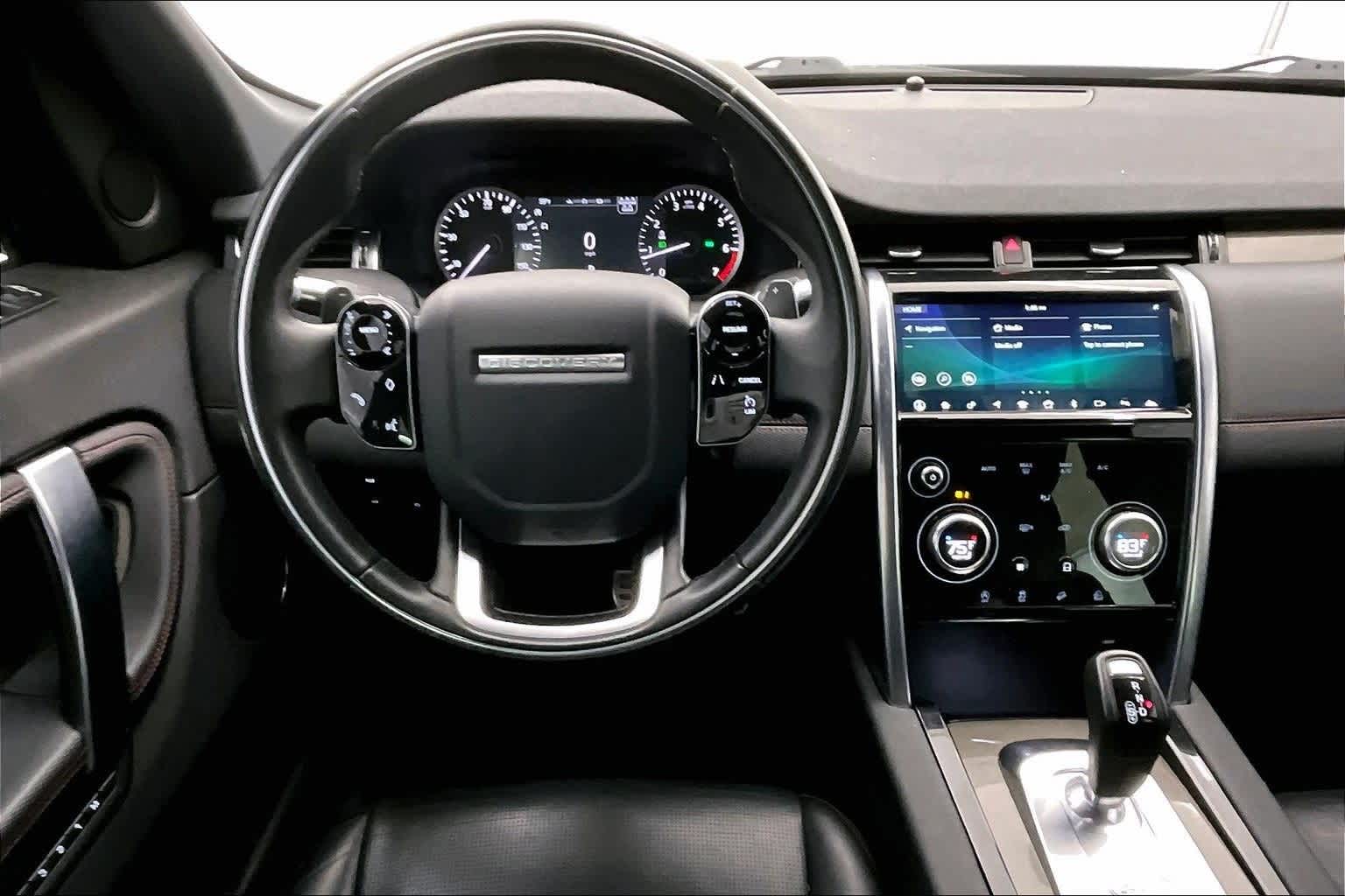 Thumbnail: 2020 Land Rover Discovery Sport - 14