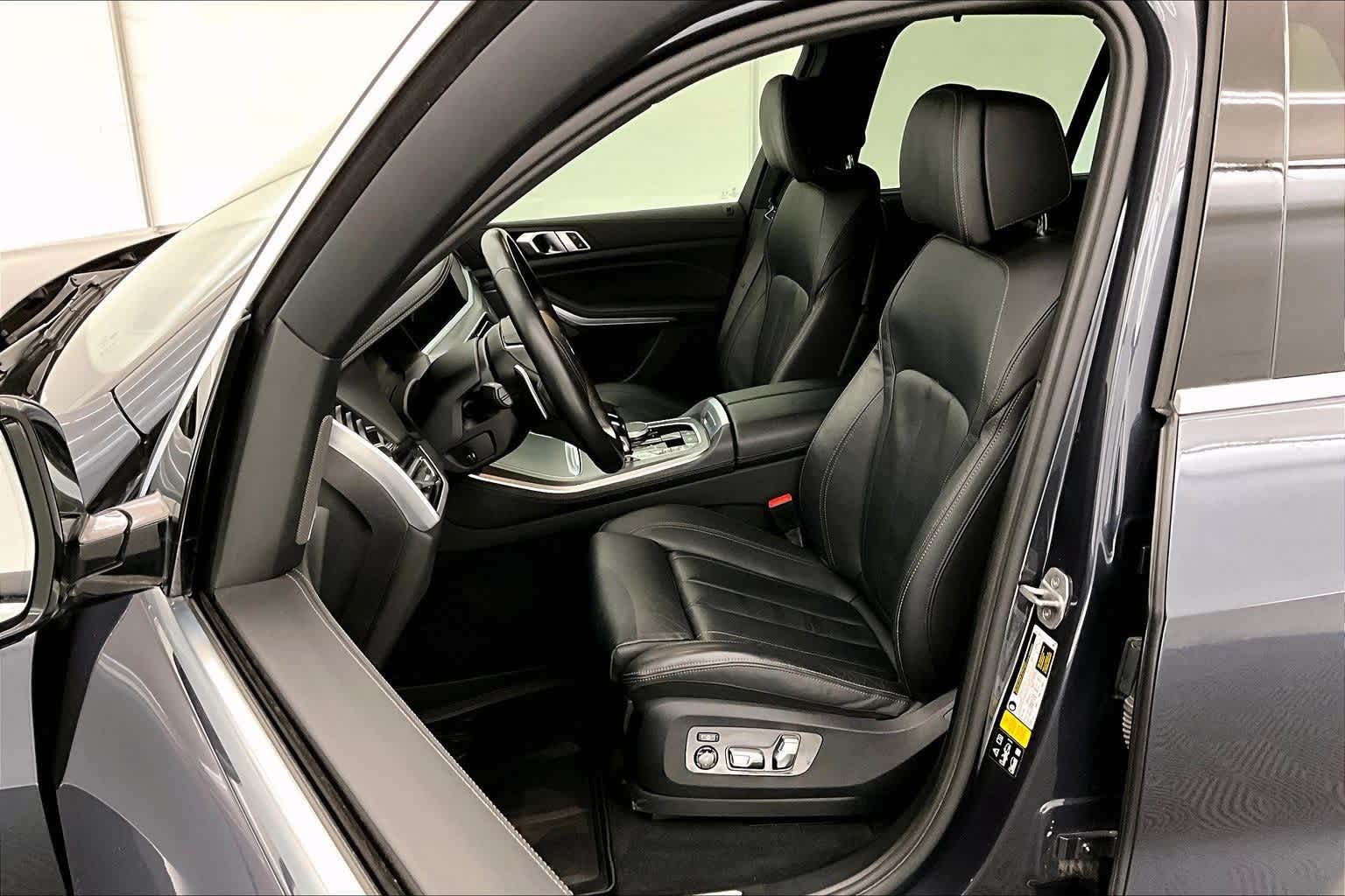 Thumbnail: 2021 BMW X5 - 11