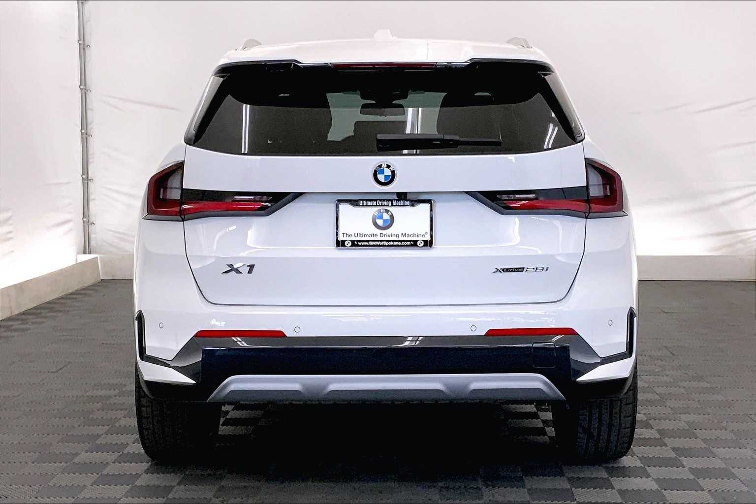 Thumbnail: 2025 BMW X1 - 5