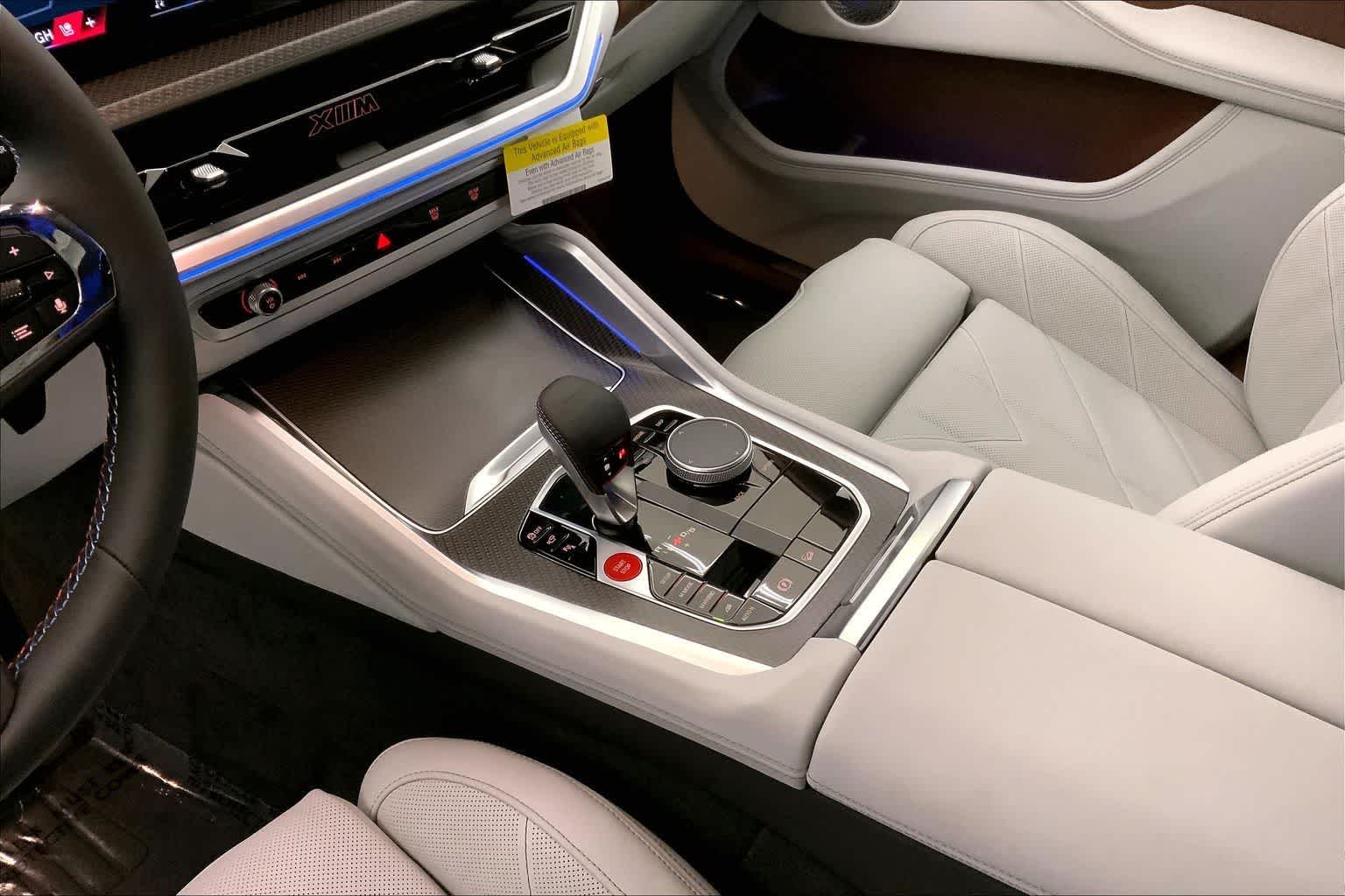 Thumbnail: 2026 BMW XM - 17