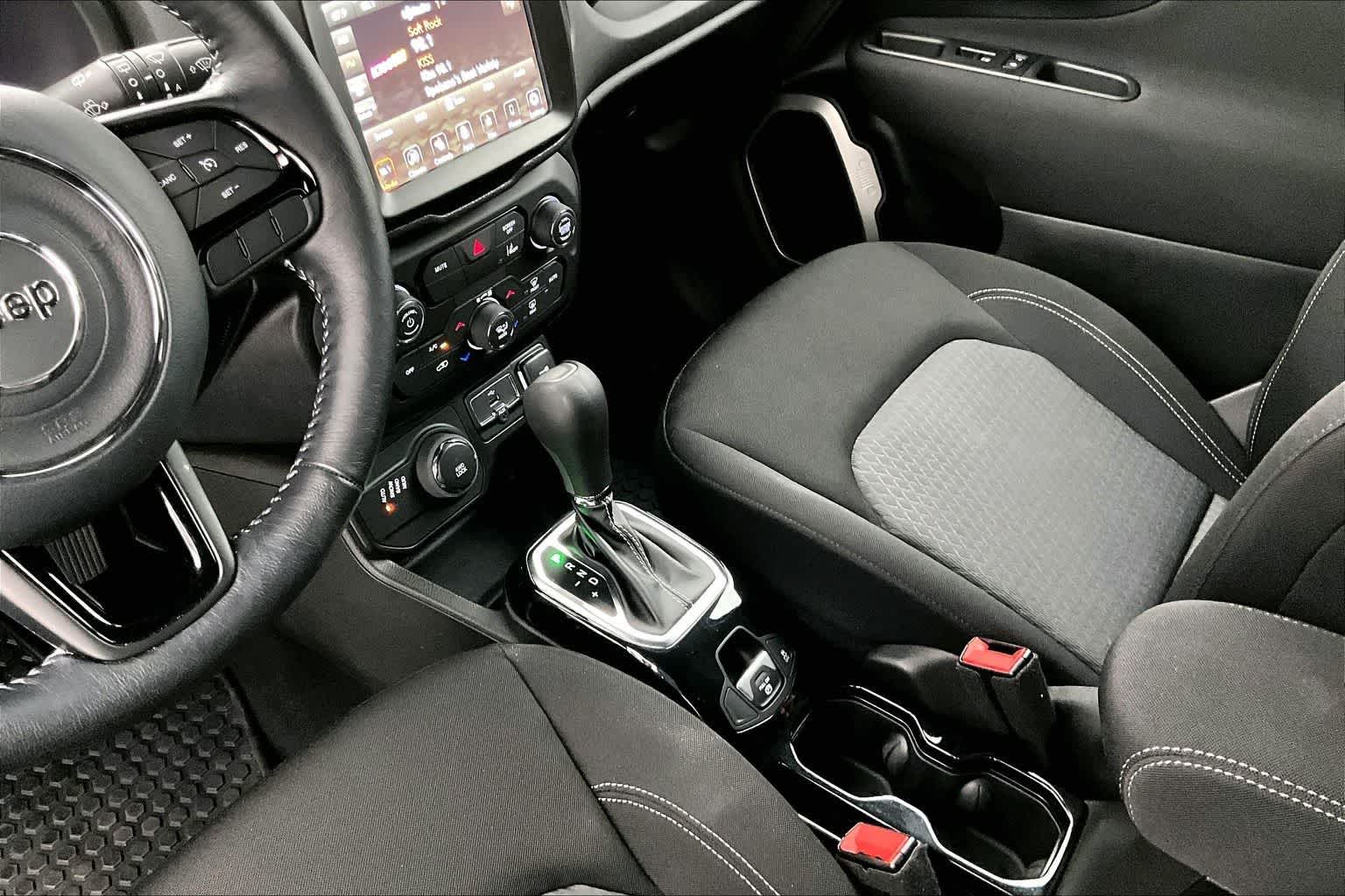 Thumbnail: 2021 Jeep Renegade - 16