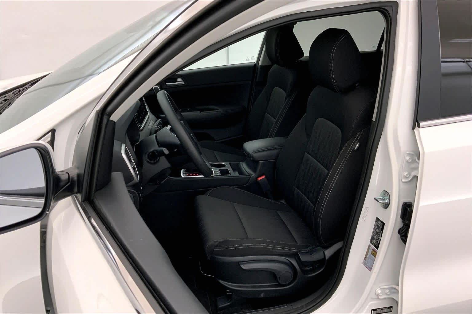 Thumbnail: 2022 Kia Sportage - 11