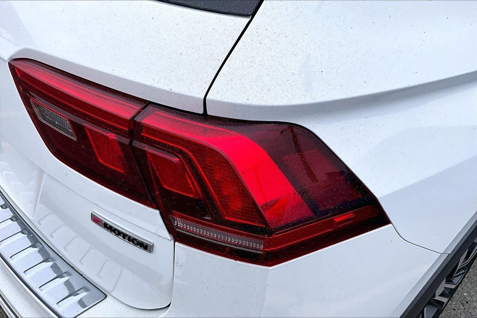 Thumbnail: 2020 Volkswagen Tiguan - 12