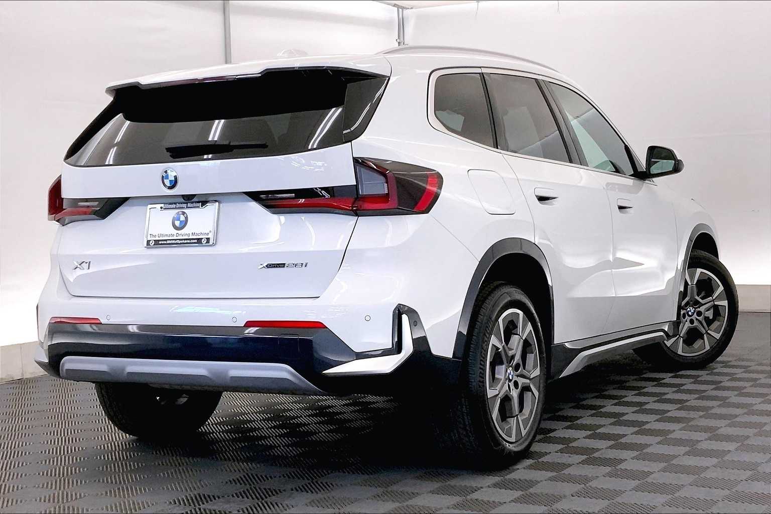 Thumbnail: 2025 BMW X1 - 22