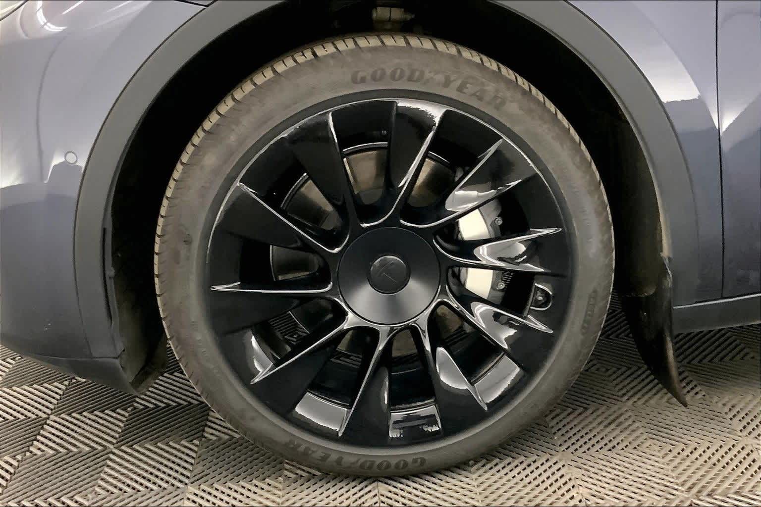 Thumbnail: 2022 Tesla Model Y - 8