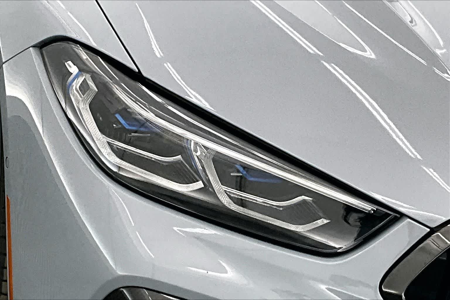 Thumbnail: 2023 BMW M8 - 31