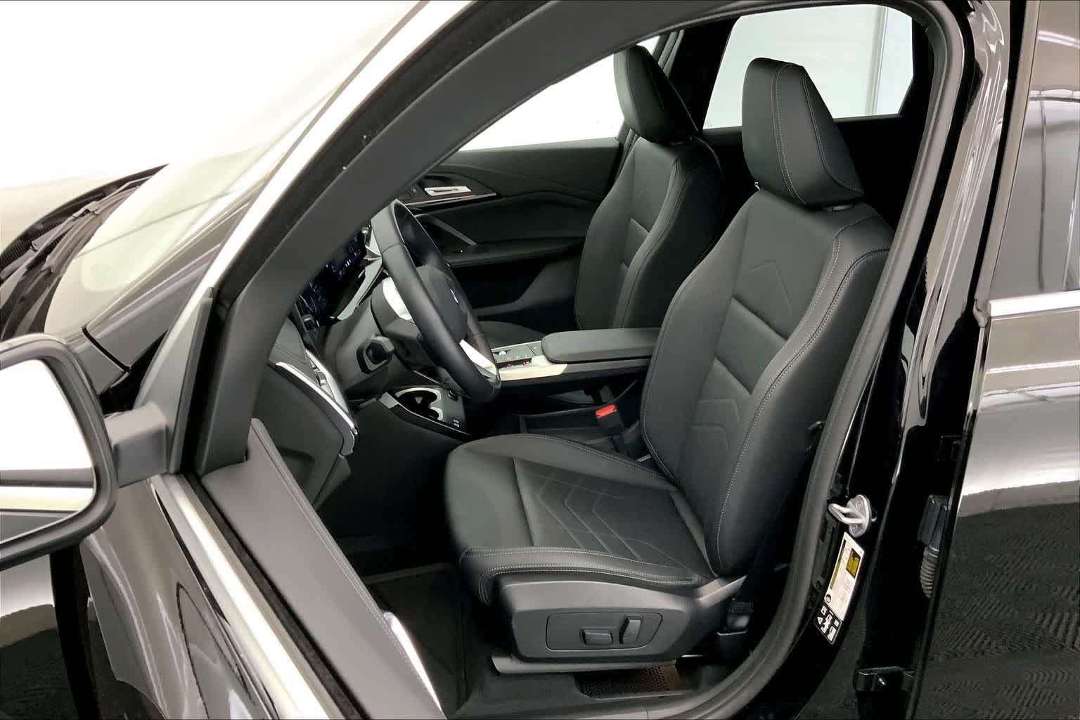 Thumbnail: 2025 BMW X1 - 11