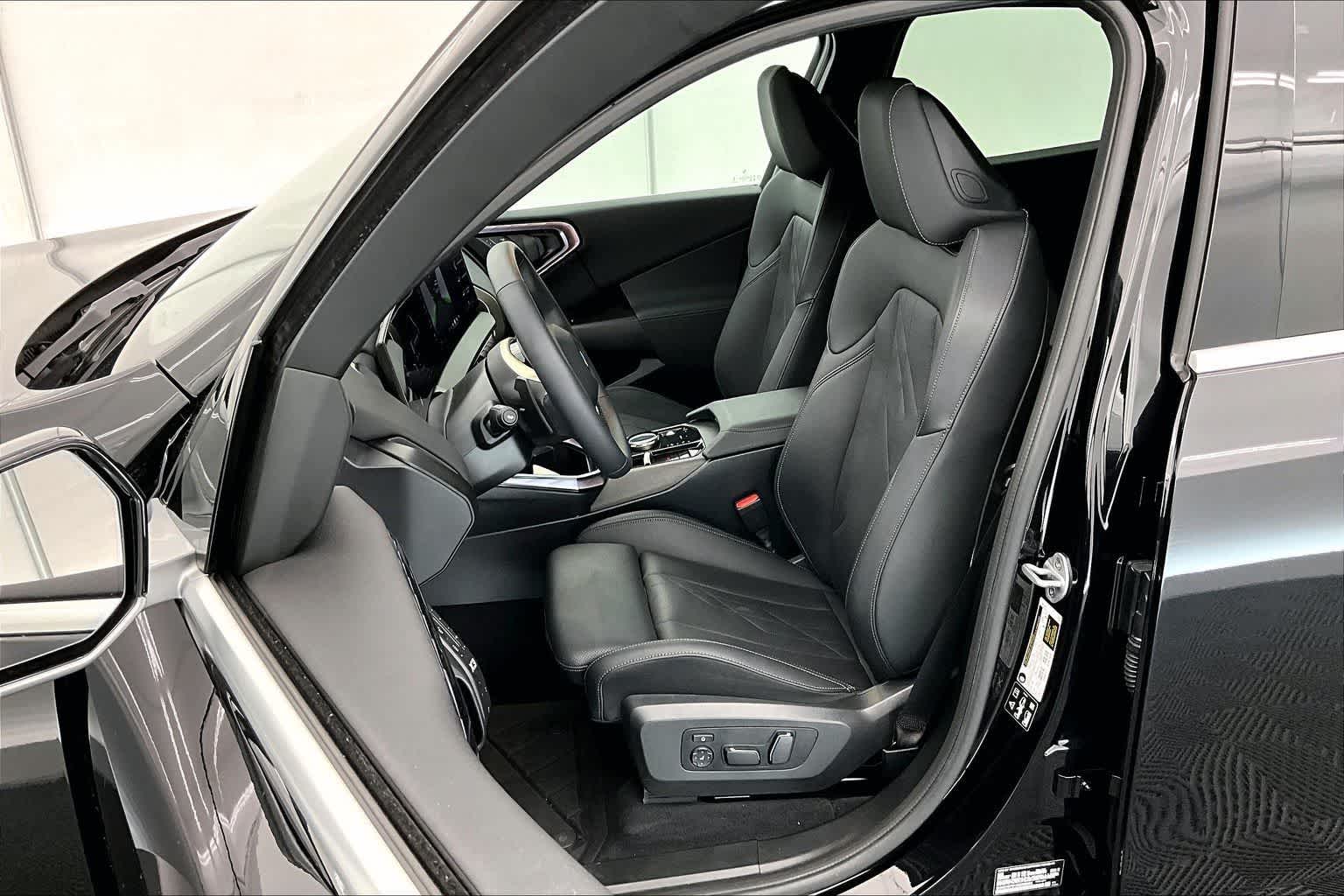 Thumbnail: 2025 BMW X3 - 11