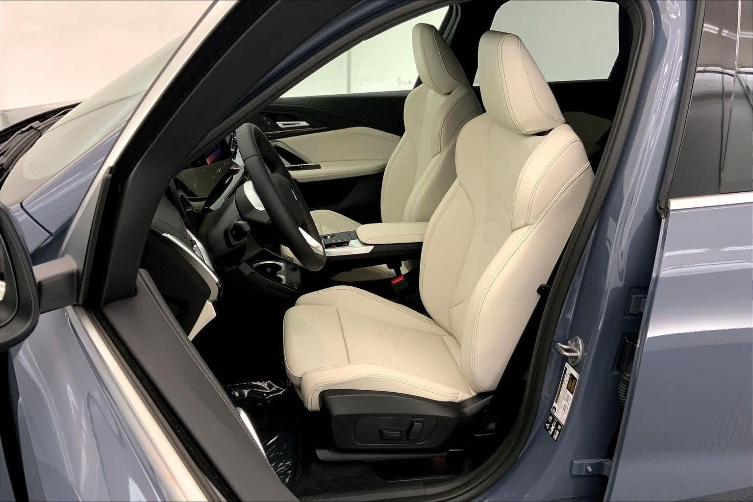 Thumbnail: 2026 BMW X1 - 11