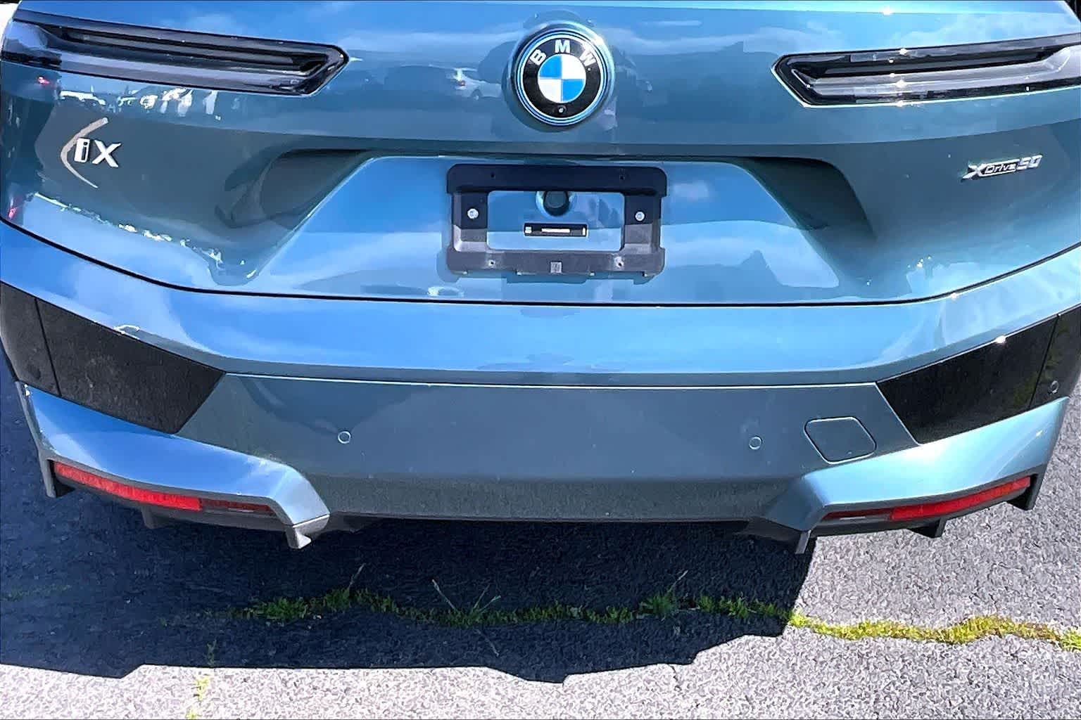 Thumbnail: 2025 BMW iX - 10