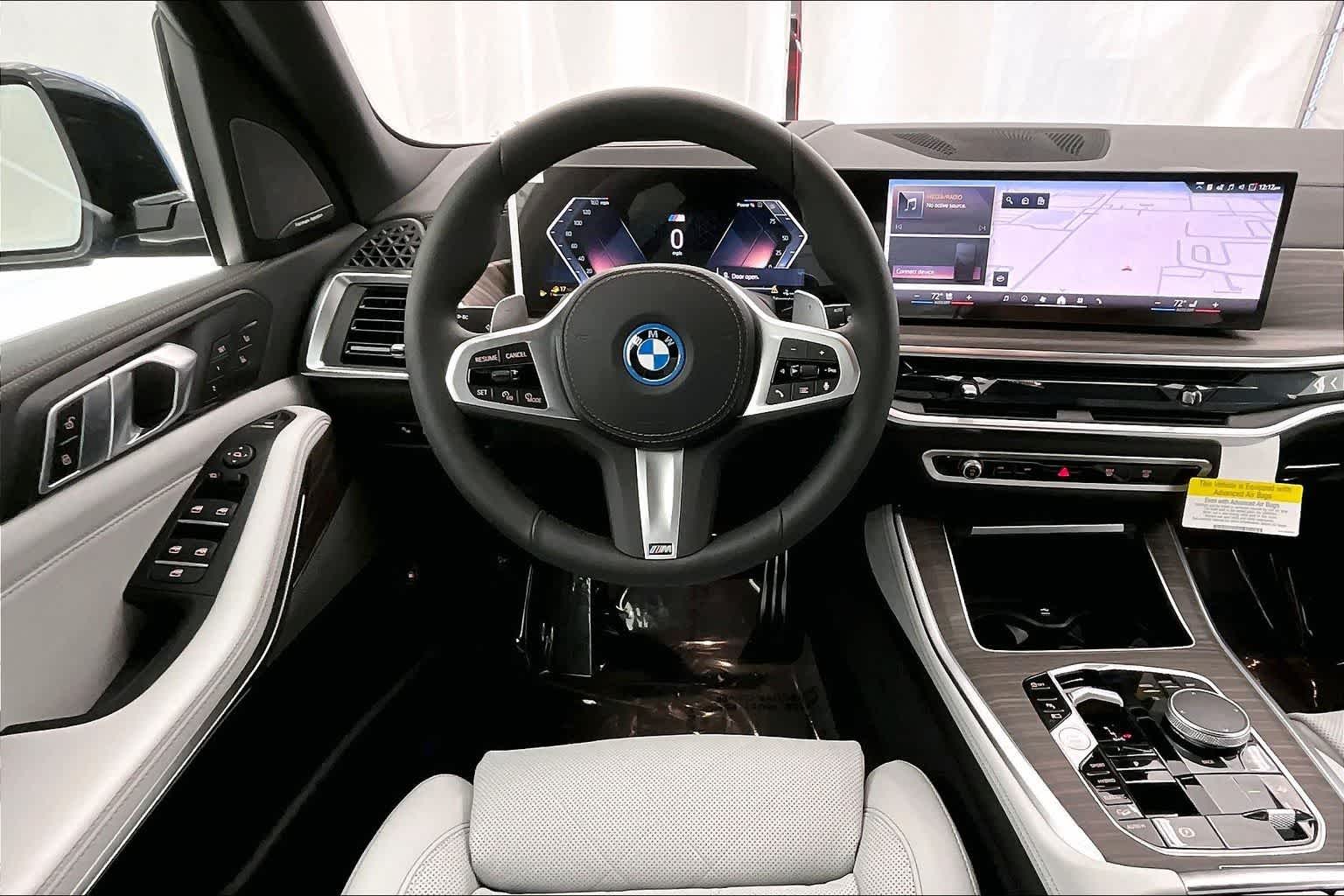 Thumbnail: 2026 BMW X5 - 15
