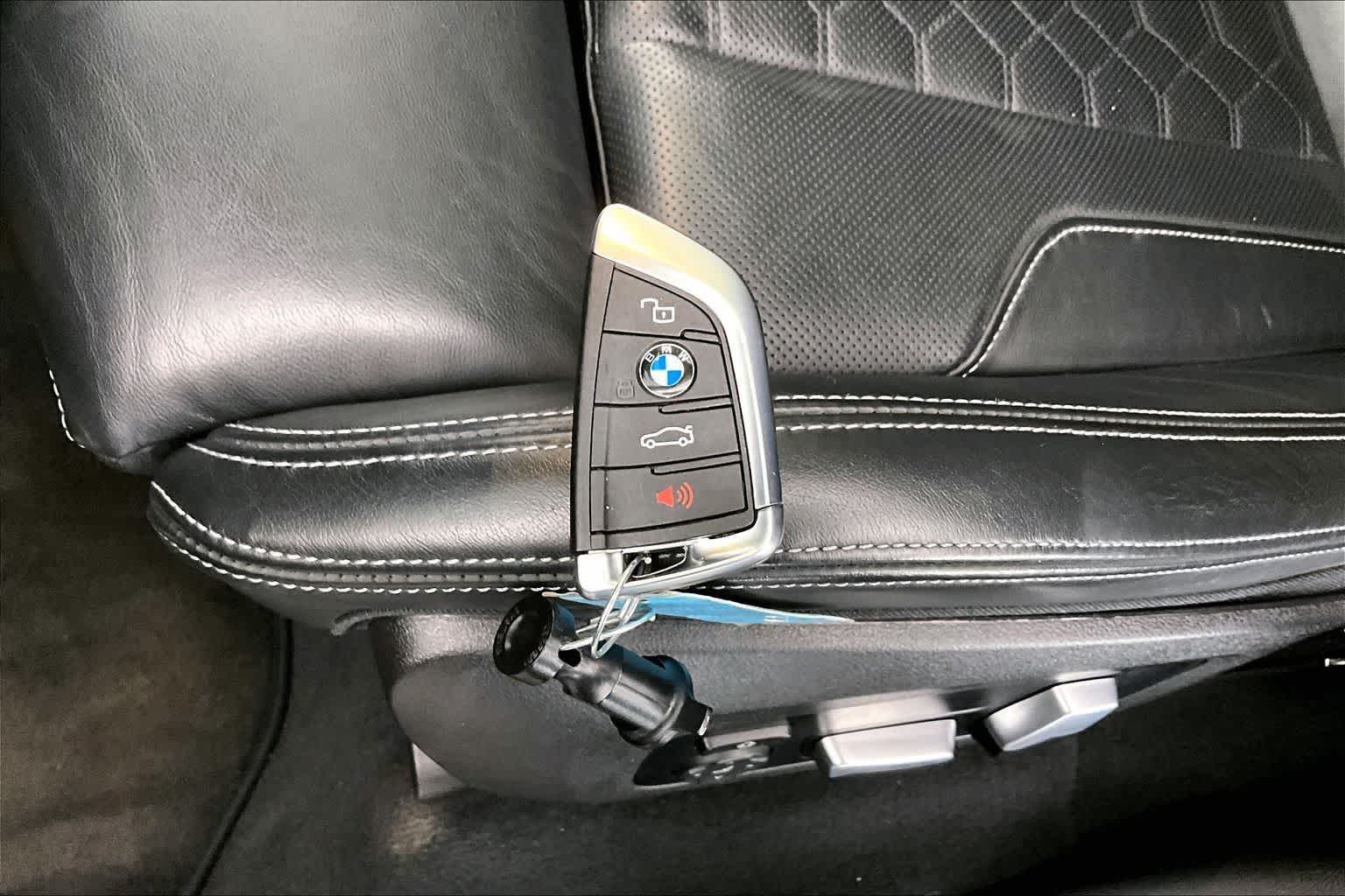 Thumbnail: 2023 BMW X4 - 19