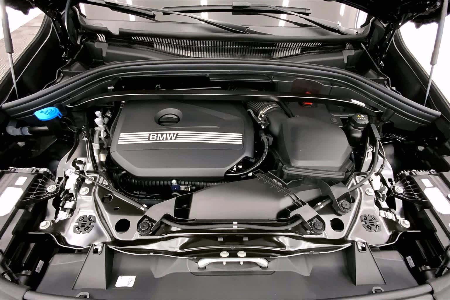 Thumbnail: 2025 BMW X1 - 9